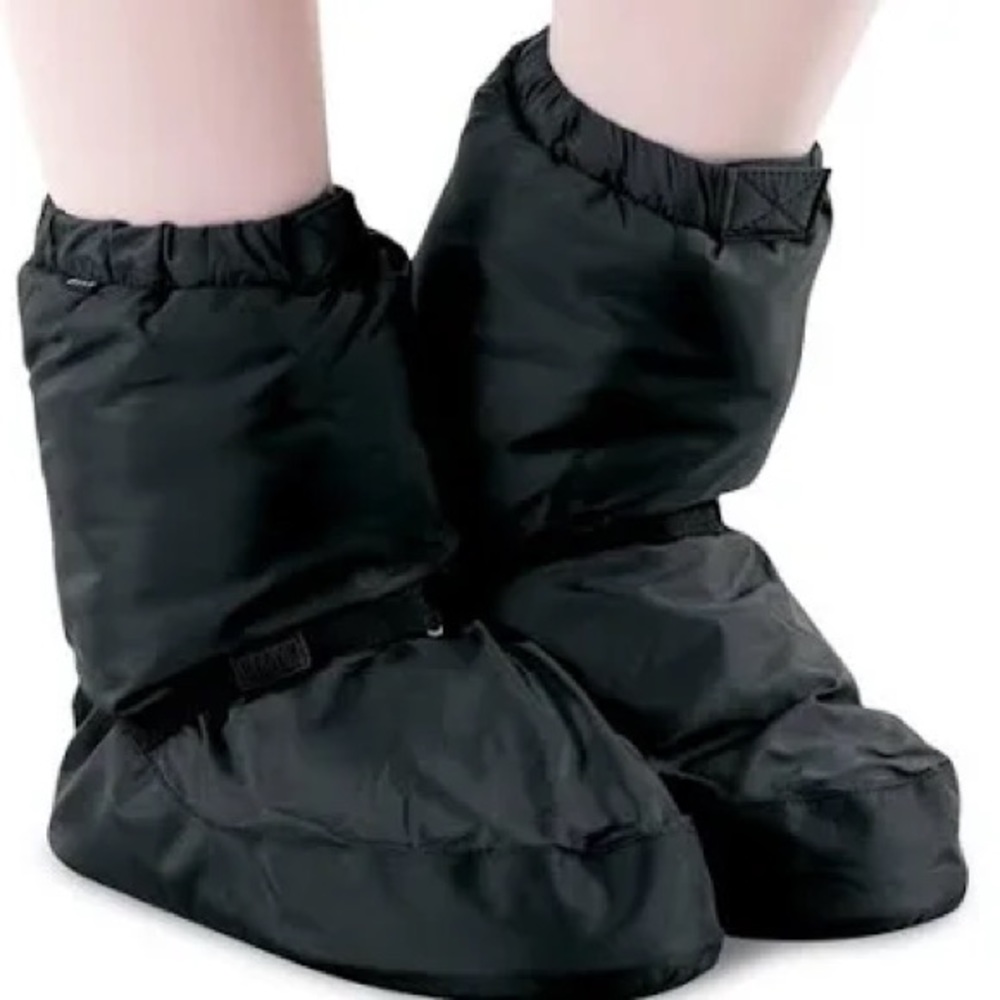 Bloch black warm up boots NWT size M